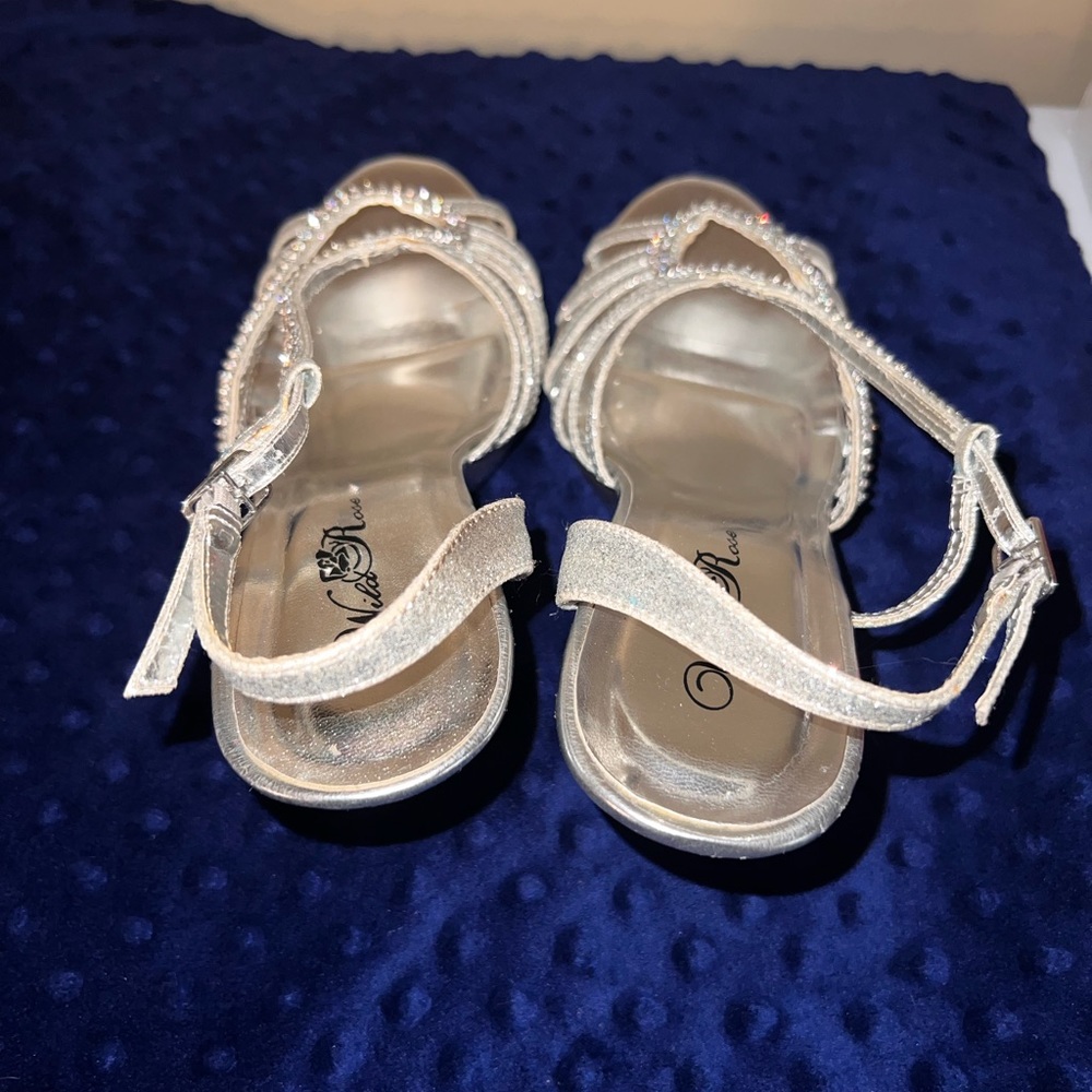 High heels - Picture 3 of 5